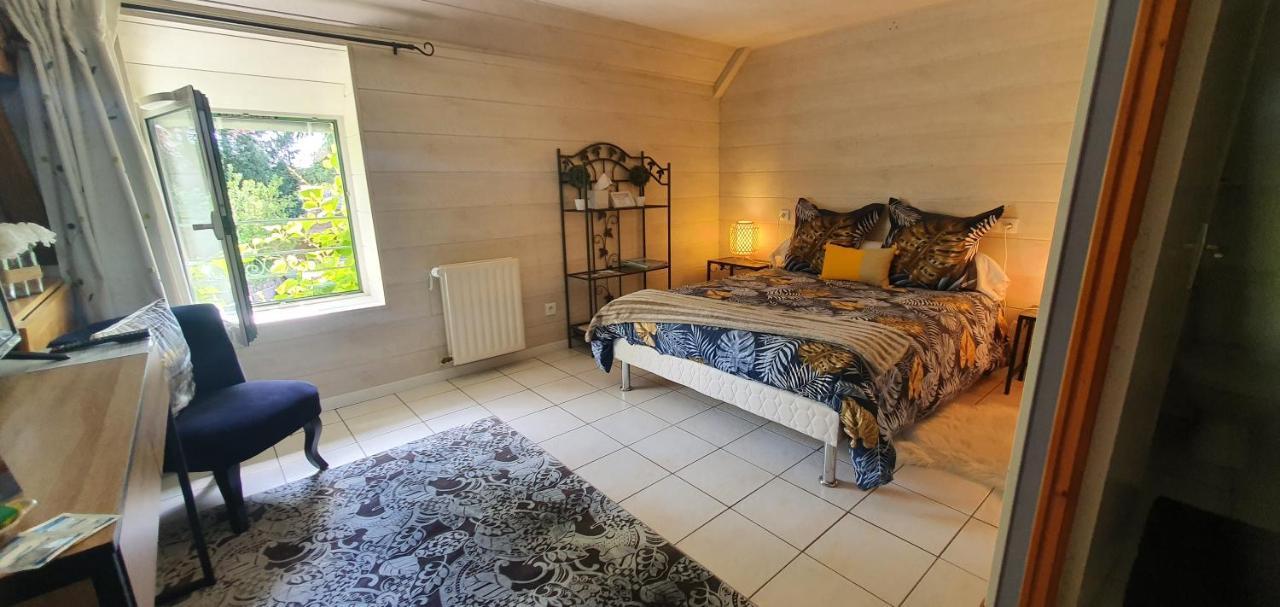 Chambres D'Hotes Avec Piscine Aux Agapanthes De Cromel - Mont Saint Michel Exteriér fotografie